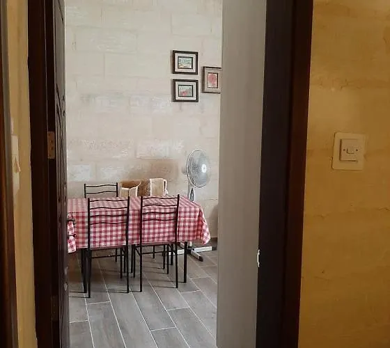 Full 2-storey House While On 펜션 *