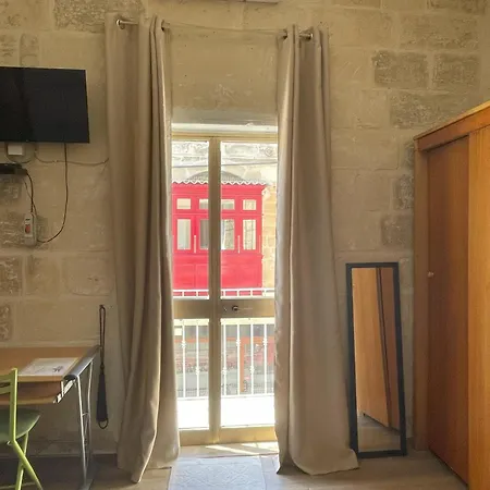 Full 2-storey House While On 度假居 *