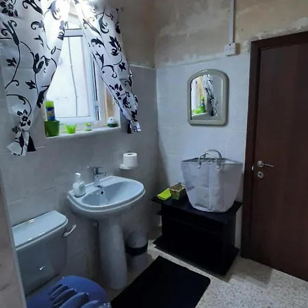 Full 2-storey House While On *