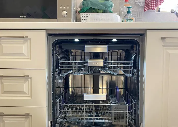 Full 2-storey House While On Ferienhaus *