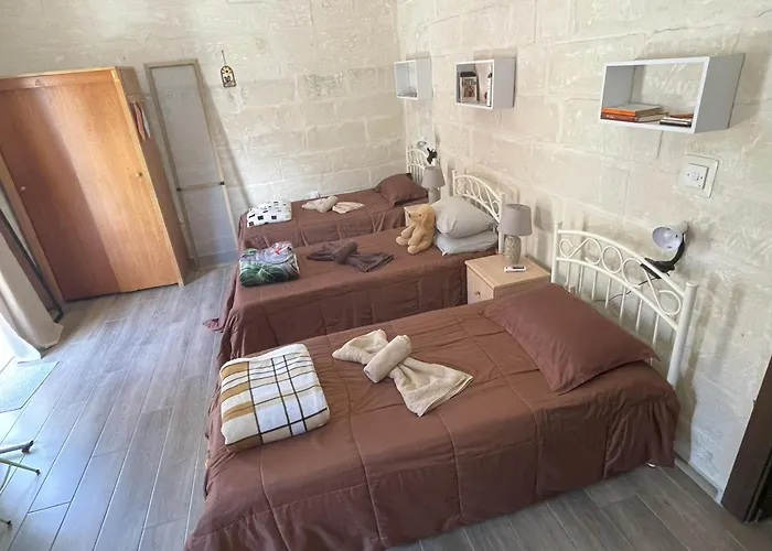 Casa vacanze Full 2-storey House While On Hamrun